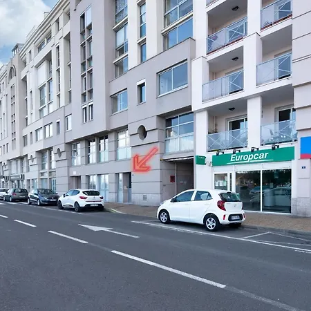 Five To - Gare - Centre-ville Szálloda