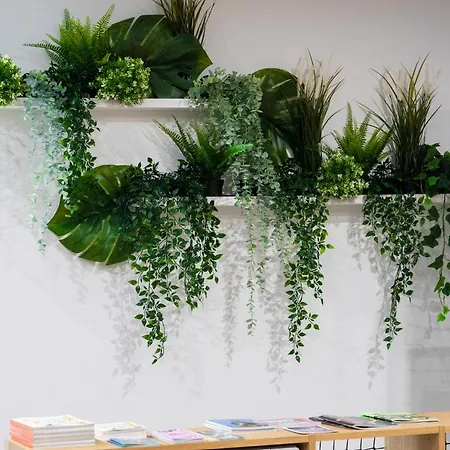 Five To - Gare - Centre-ville Otel