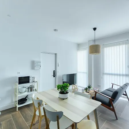 Five To - Gare - Centre-ville Otel