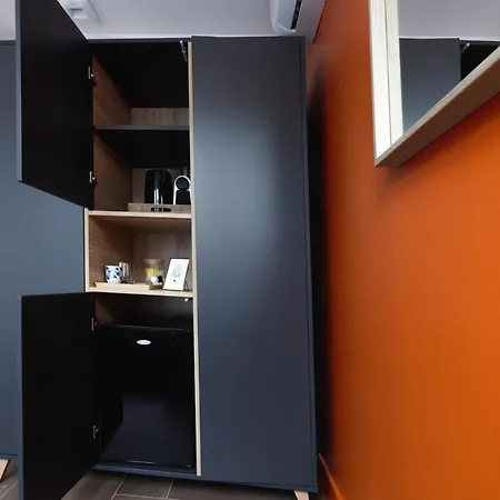 Five To - Gare - Centre-ville Otel