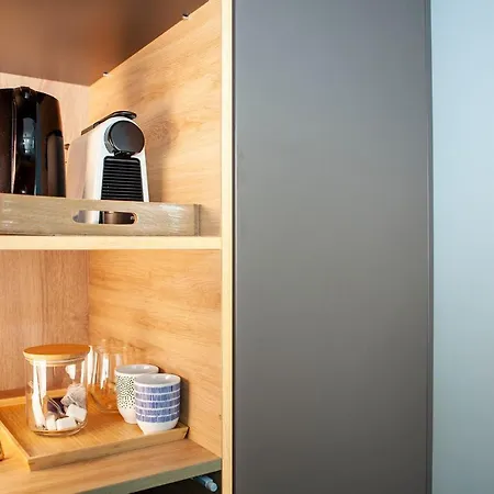 Five To - Gare - Centre-ville Otel Sète