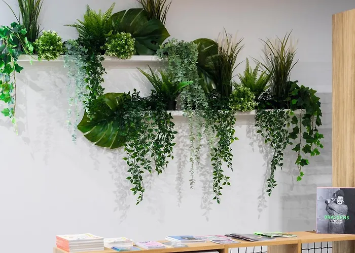 Five To - Gare - Centre-ville Отель