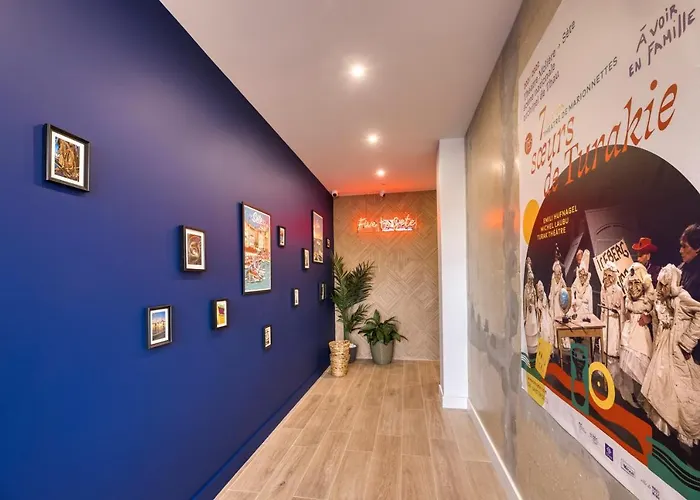 Отель Five To - Gare - Centre-ville